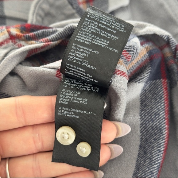 The north face plaid button down shirt - Picture 7 of 11